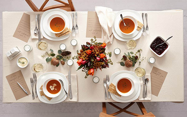 Hướng dẫn cách sắp xếp dao, muỗng, nĩa trên bàn tiệc chuẩn