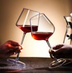 Ly thủy tinh uống rượu vang hàng nhập khẩu